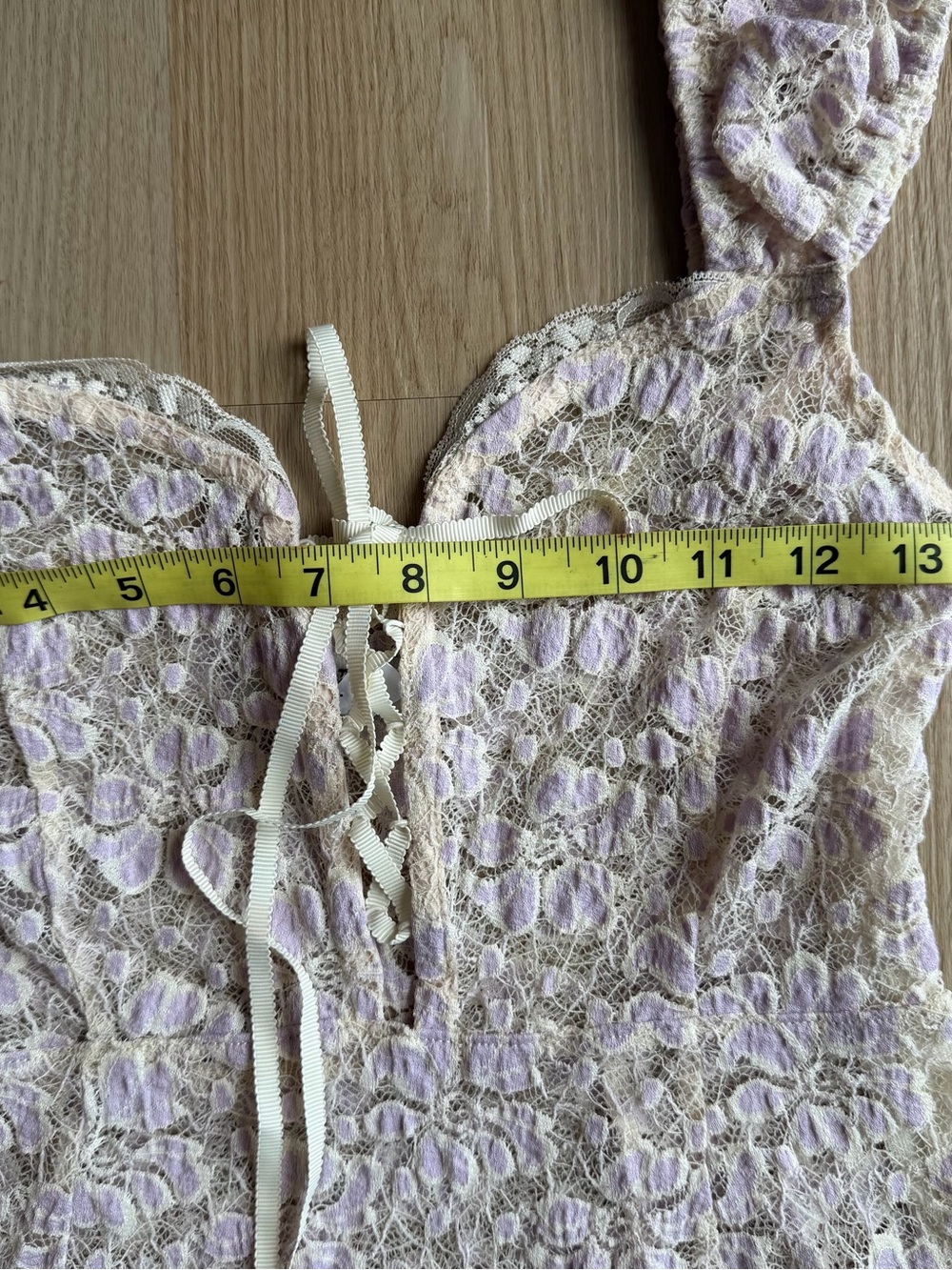 Urban outfitters Iris Lace Floral Midi Dress Size XS - Picture 5 of 7